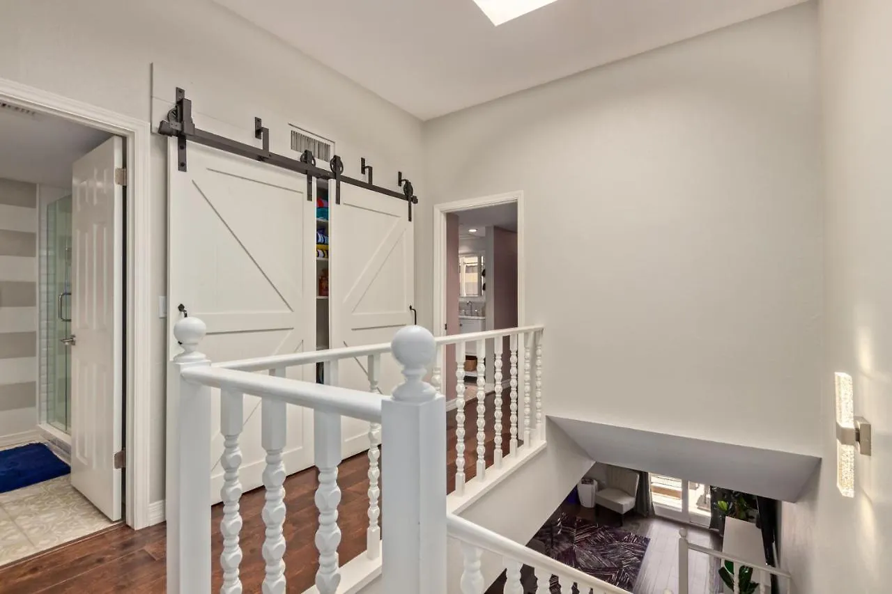 Resort Style Living In Phoenix'S Most Exclusive Gated Community!