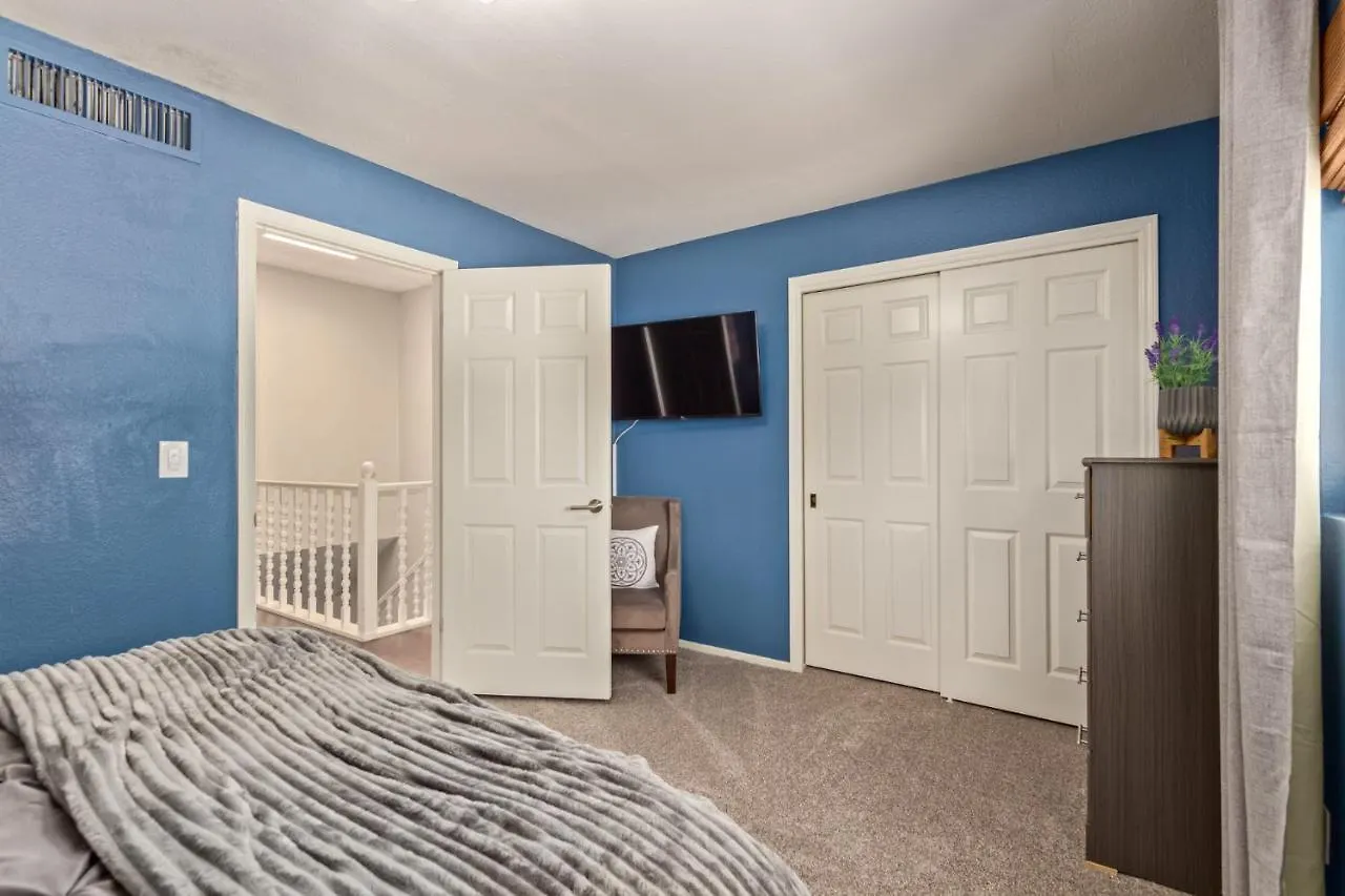 Resort Style Living In Phoenix'S Most Exclusive Gated Community! Phoenix